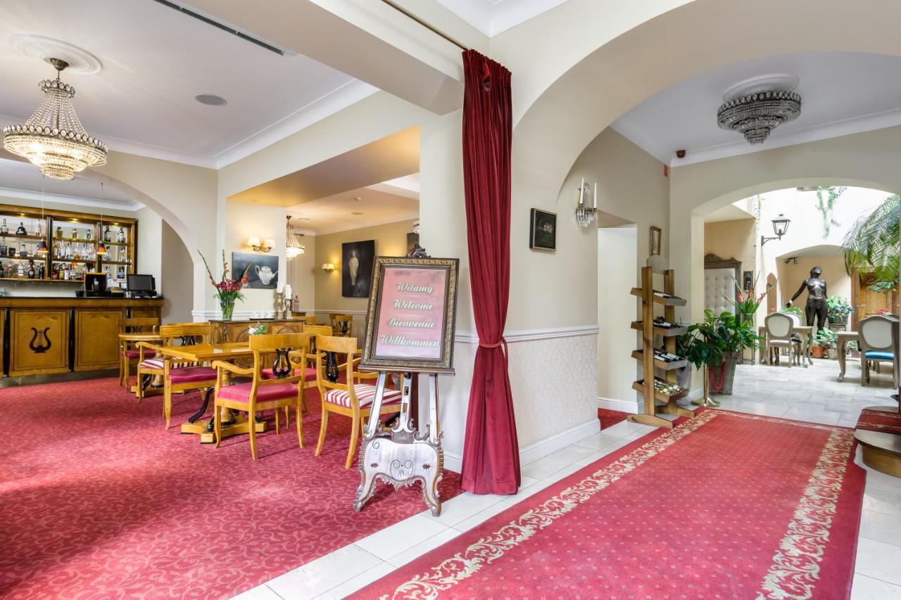 Apartamenty Plac Kolegiacki Poznań Exteriör bild